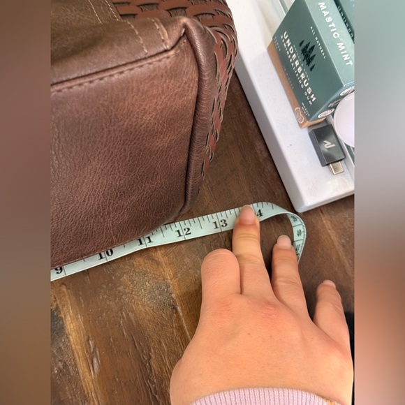 Wrangler Brown Oversized Shoulder Bag - Picture 7 of 9